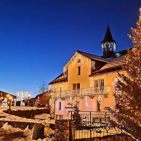 Exceptional View Of Village And Mountain Megève
